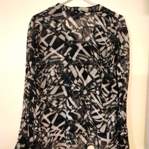 Blouse Sz 8 Pleated Long Sleeve button shirt